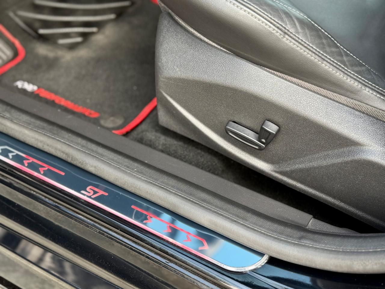 Ford Focus ST mk3.5 2.0 EcoBoost 250cv Stage2