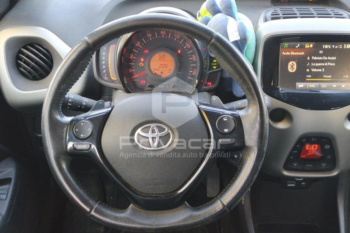 TOYOTA Aygo 1.0 VVT-i 69 CV 5 porte x-business MMT