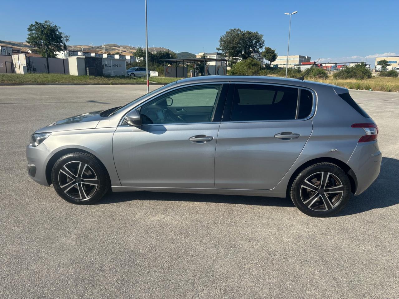 Peugeot 308 BlueHDi 120 S&S Allure