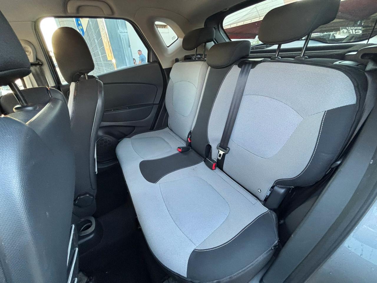 Renault Captur 1.5 dCi 90cv EDC Energy Intens