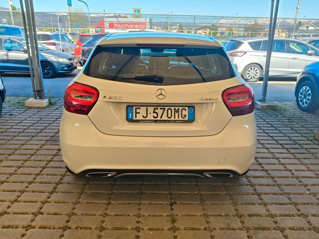 Mercedes-benz A 250 4Matic Automatic Premium