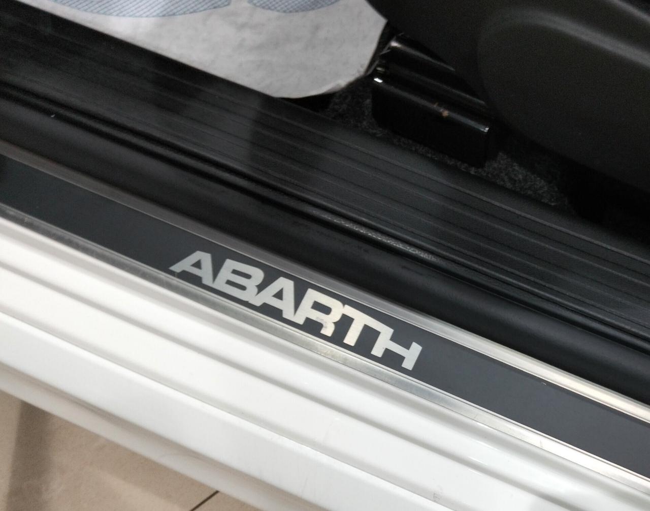 Abarth 595 1.4 Turbo T-Jet 160 CV Pista
