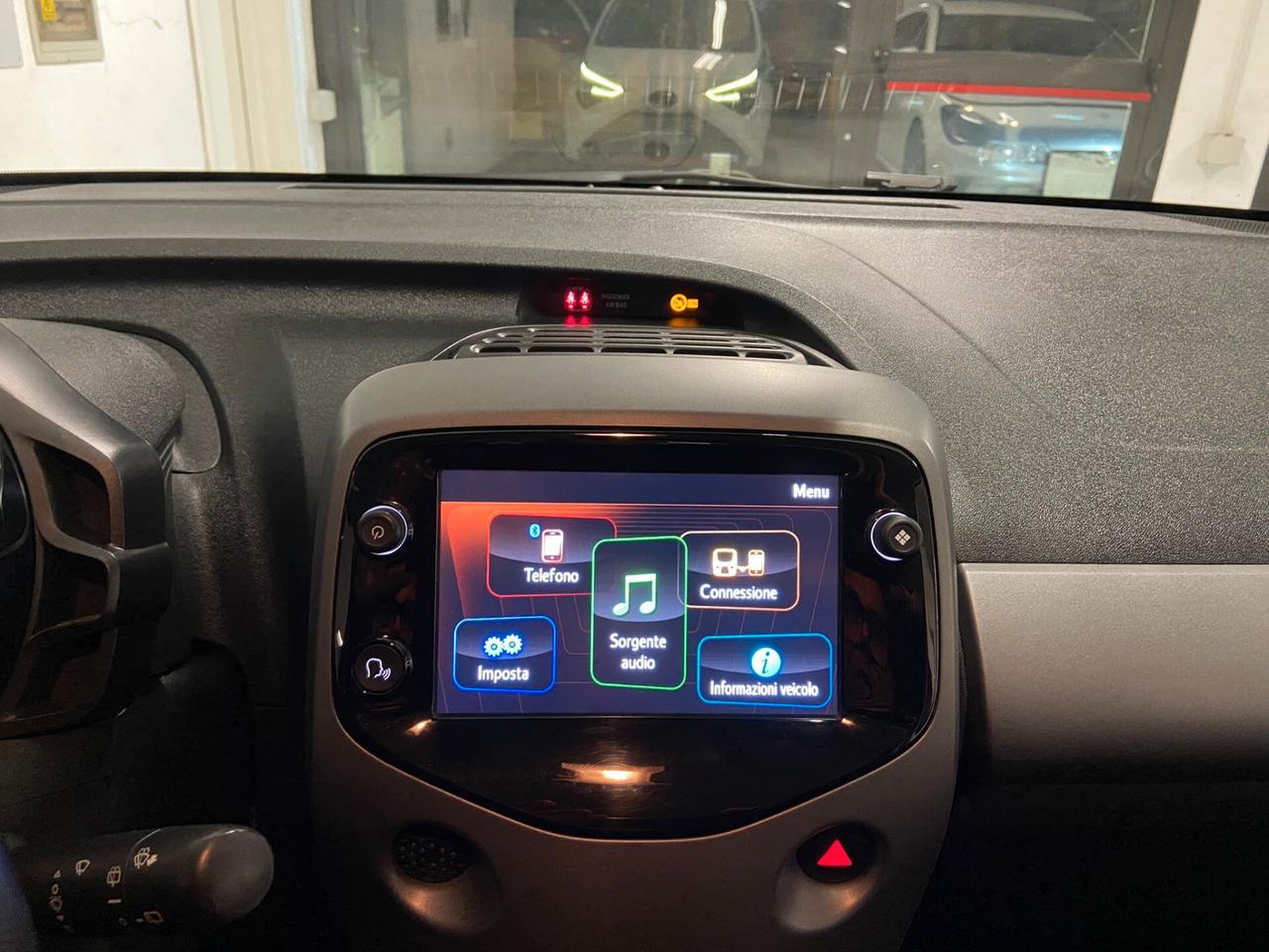 Toyota Aygo 1.0 VVT-i 72 CV 5 porte x-cite