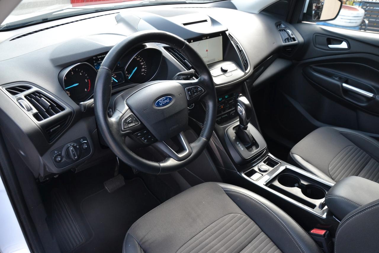 Ford Kuga 1.5 TDCI 120 CV S&S 2WD Powershift Edition