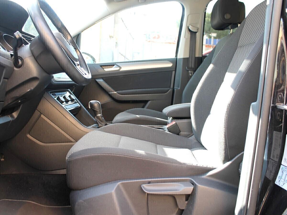Volkswagen Touran 1.6 TDI 115 CV SCR DSG Business BlueMotion Technology