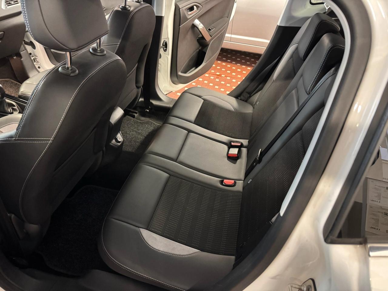 Peugeot 2008 PureTech 82 Allure - UNICO PROPRIETARIO