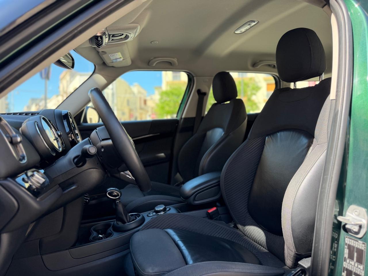 Mini Cooper D Countryman 2.0 Hype LED CARPLAY