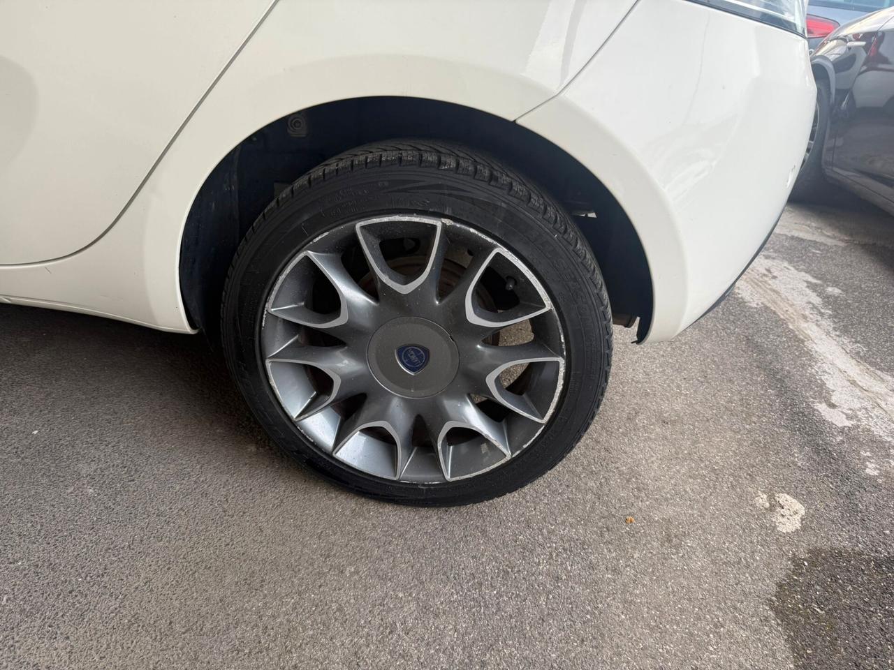 Lancia Ypsilon 1.3 MJT 16V 95 CV 5 porte S&S Platinum