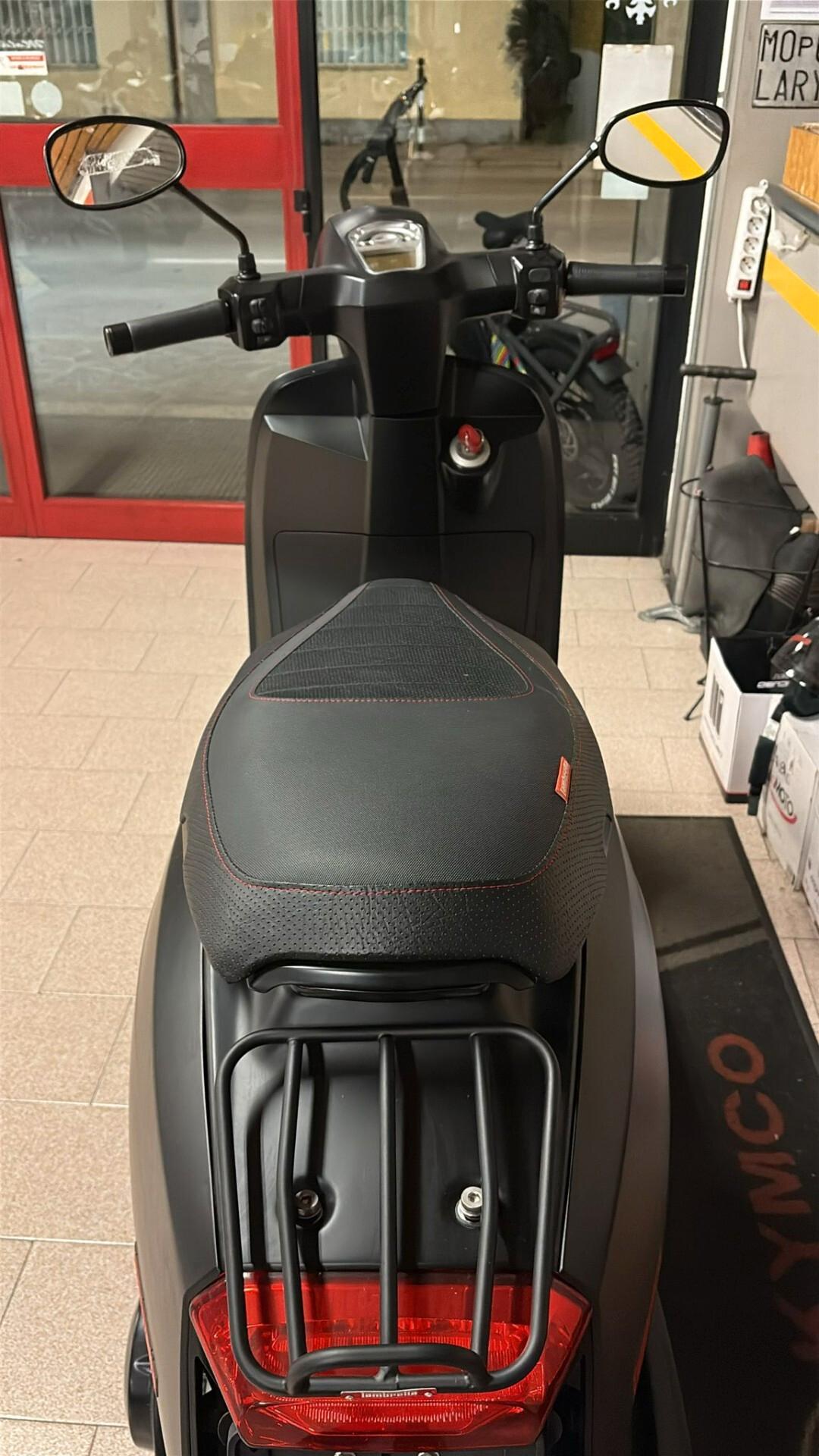 Lambretta LN125 Nero Opaco