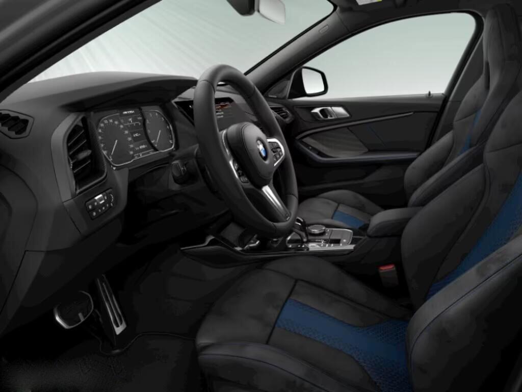 BMW M135i xDrive Harman/Kardon|LED|PDC|Sitzhzg