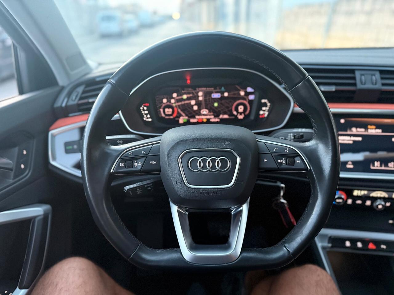 Audi Q3 35 TDI quattro S tronic/TETTO/PELLE/FULL