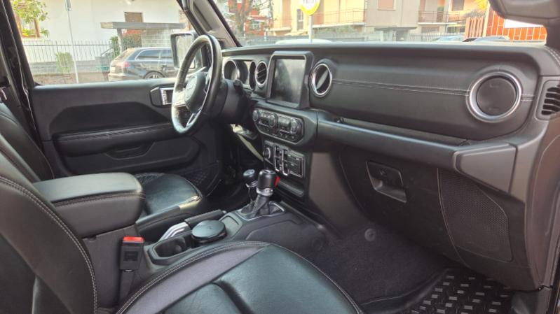 Jeep Wrangler 2.0 284CV SAHARA JL