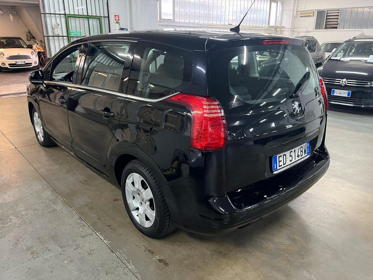 Peugeot 5008 1.6 HDi 7 posti, automatica