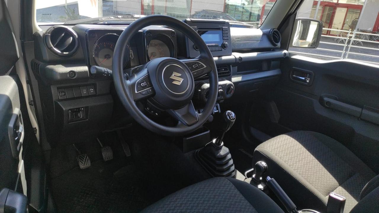 SUZUKI JIMNY 1.5 BENZINA 102CV 4X4 GANCIO TRAINO