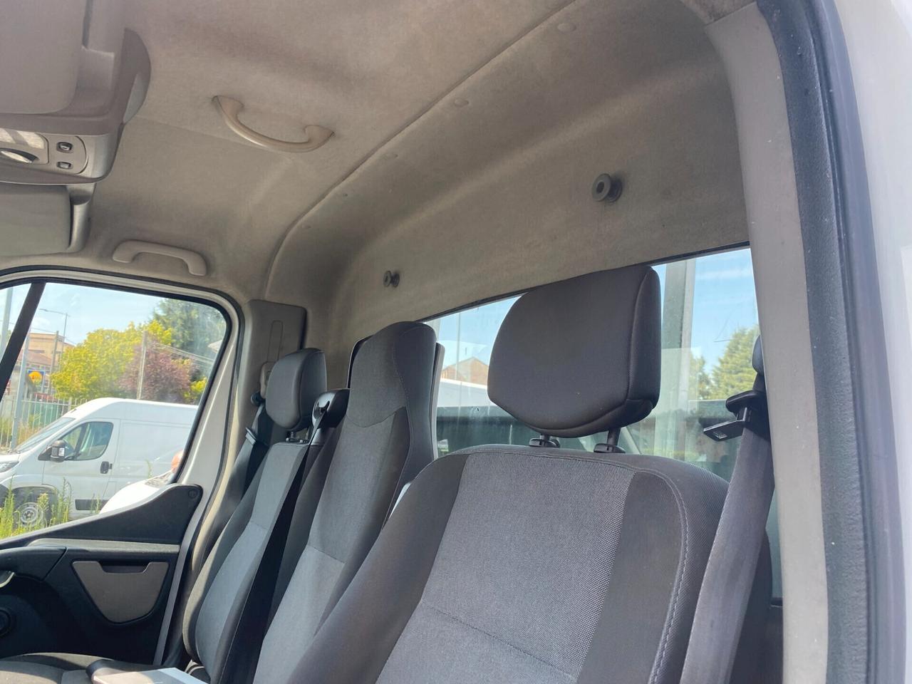 Nissan NV400 35 2.3 dCi 125CV PL Cabinato