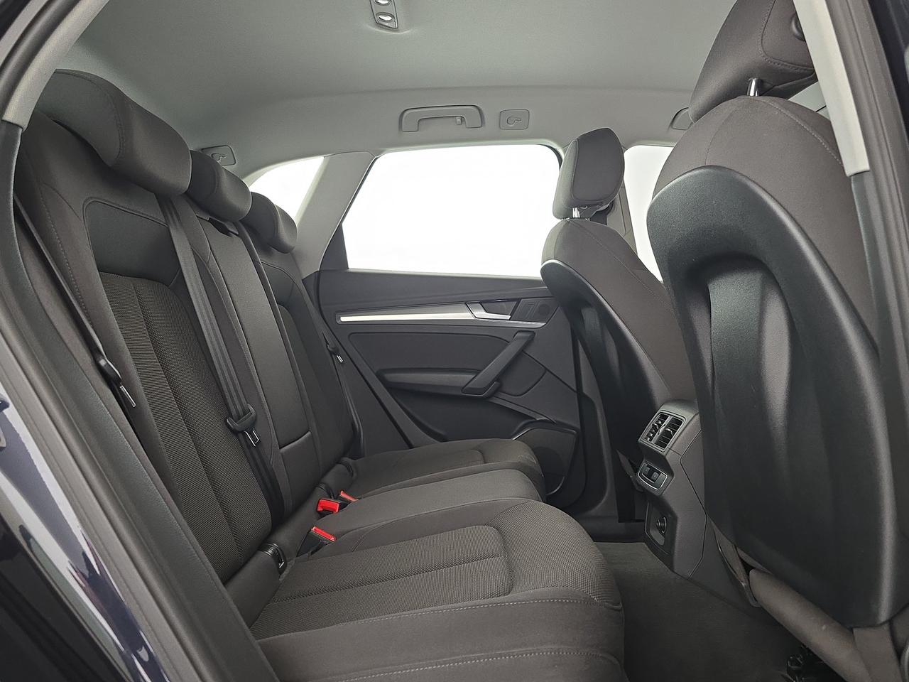 Audi Q5 35 2.0 tdi mhev business design 163cv s-tronic