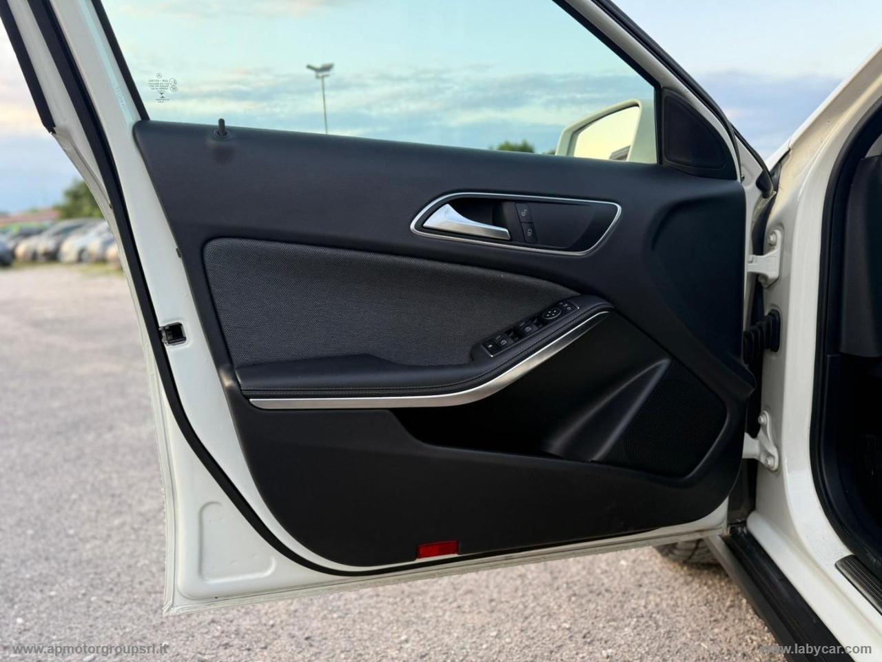 MERCEDES-BENZ GLA 180 d Automatic Executive