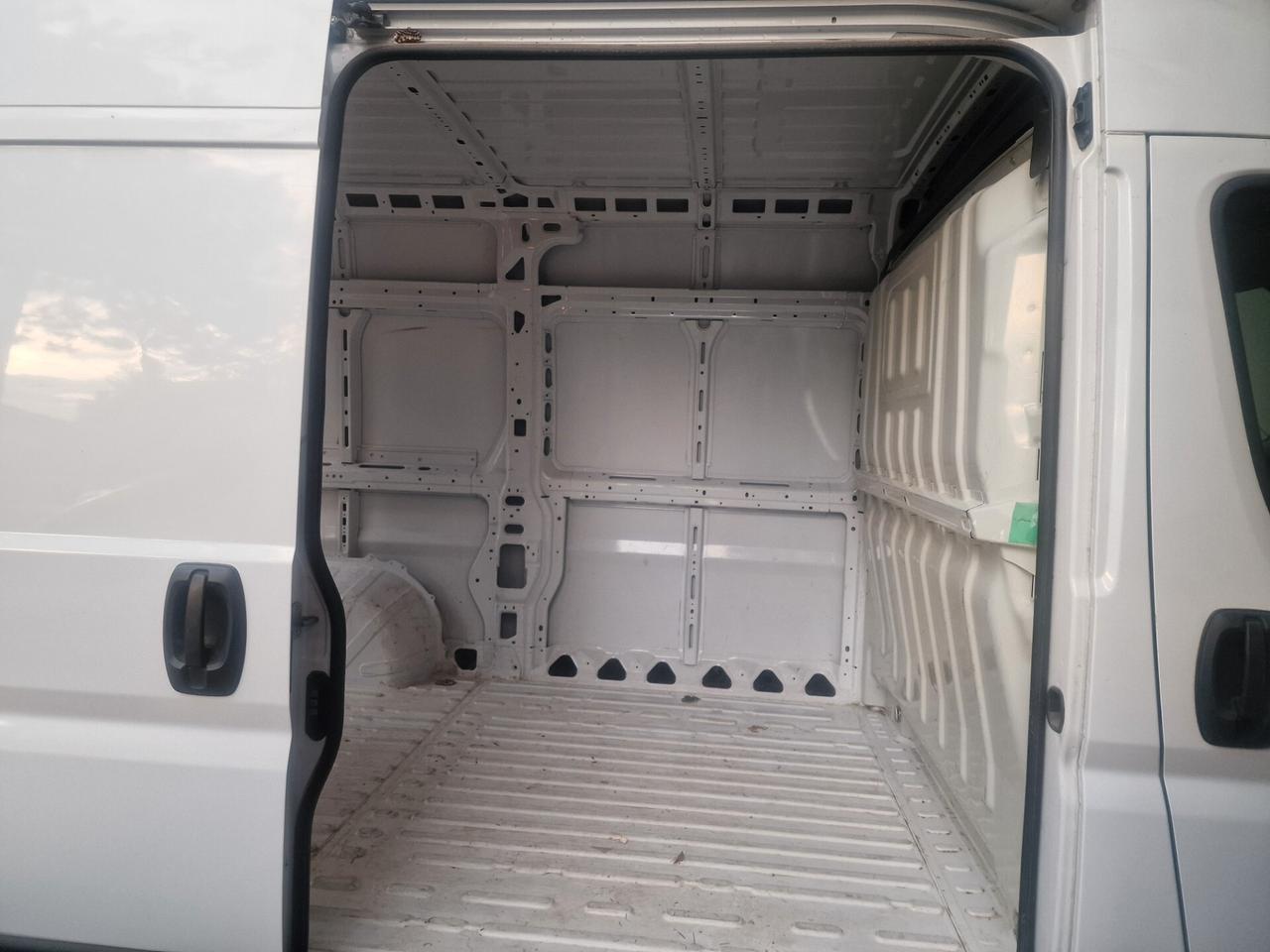 Fiat Ducato 33 2.3 MJT 120CV PM-TM Furgonerate da 190 al mese