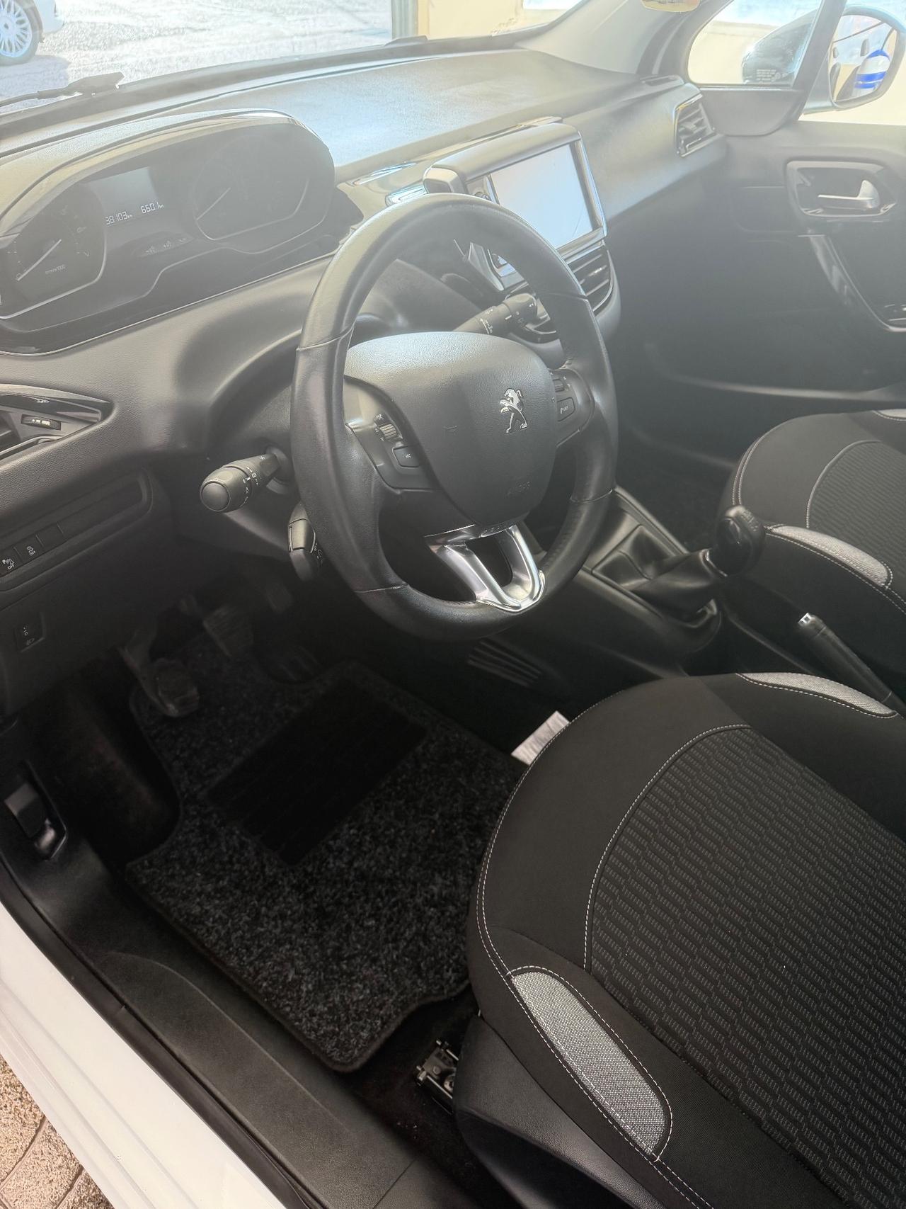 Peugeot 208 PureTech 82 5 porte Active