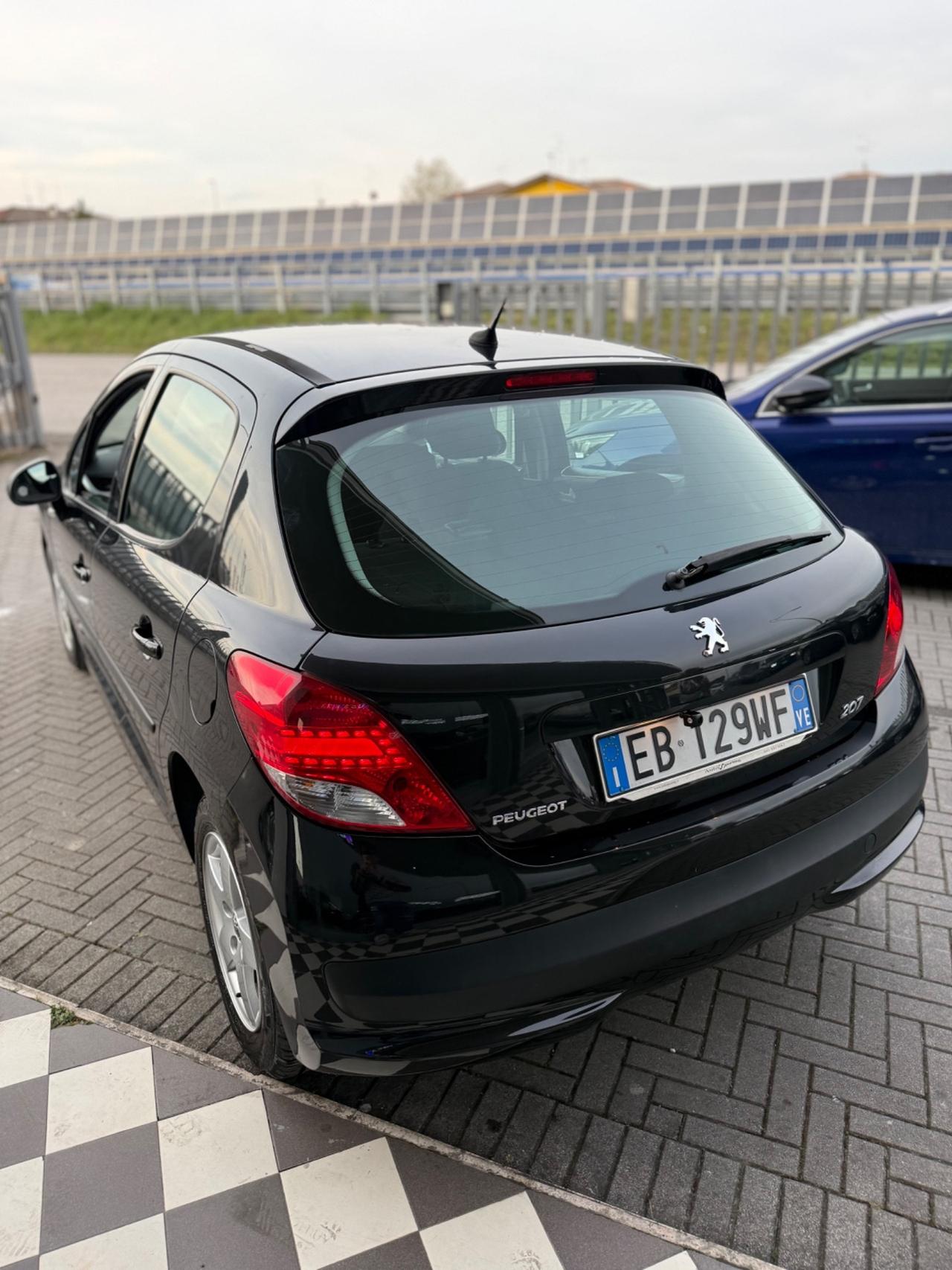 Peugeot 207 1.4 VTi 95CV 5p. XS