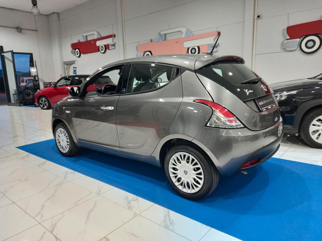 Lancia Ypsilon 1.0 FireFly 5 porte S&S Hybrid Ecochic Gold