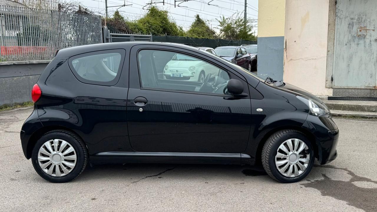 Toyota Aygo 1.0 12V VVT-i 3 porte Sol