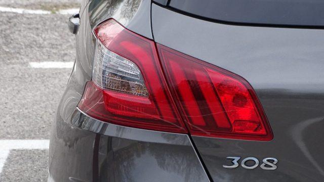 PEUGEOT 308 BlueHDi 130cv S&S EAT8 "Tech Edition" Garanzia..