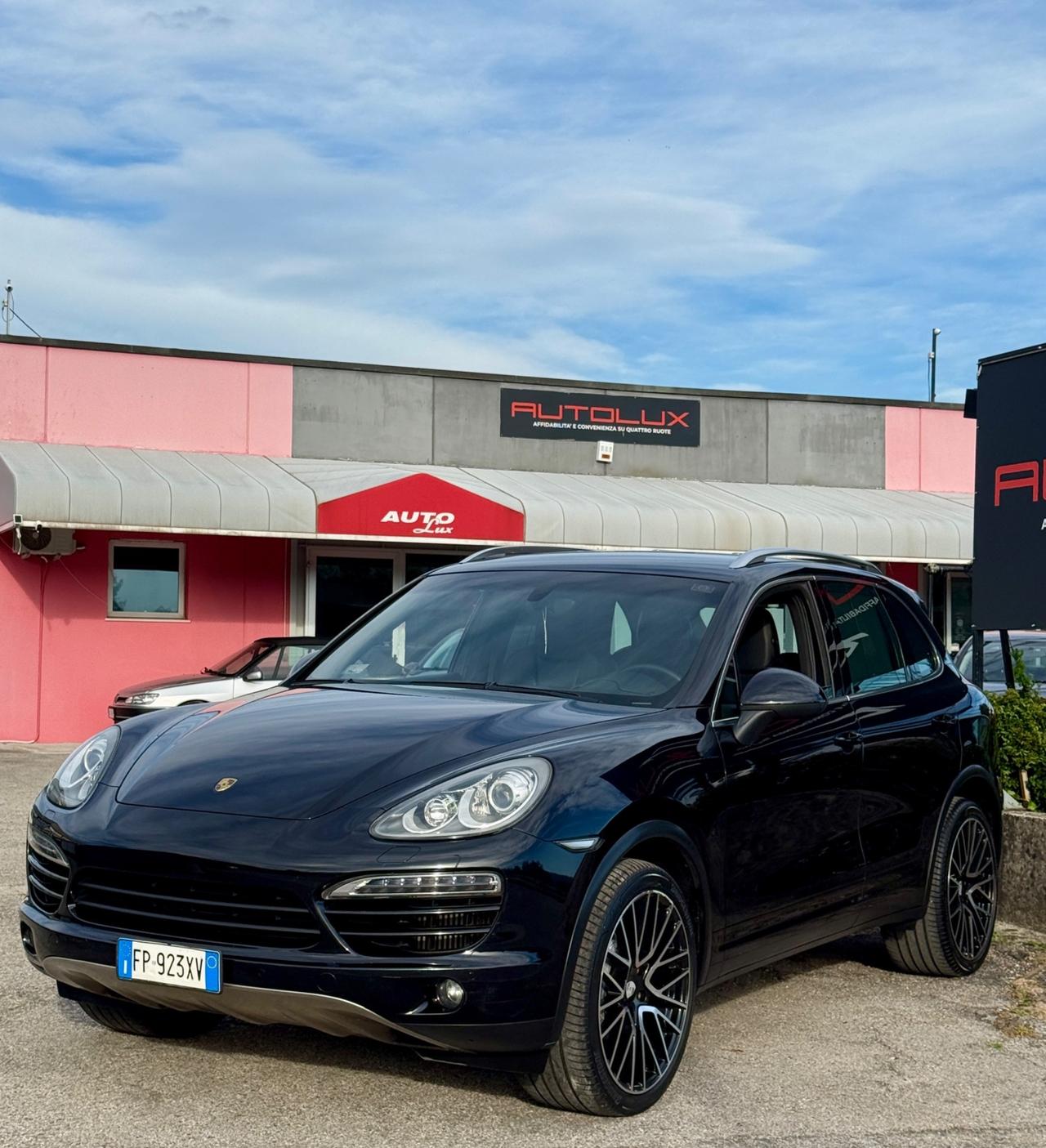 Porsche Cayenne 3.0 Diesel V6 SERVICE PORSCHE
