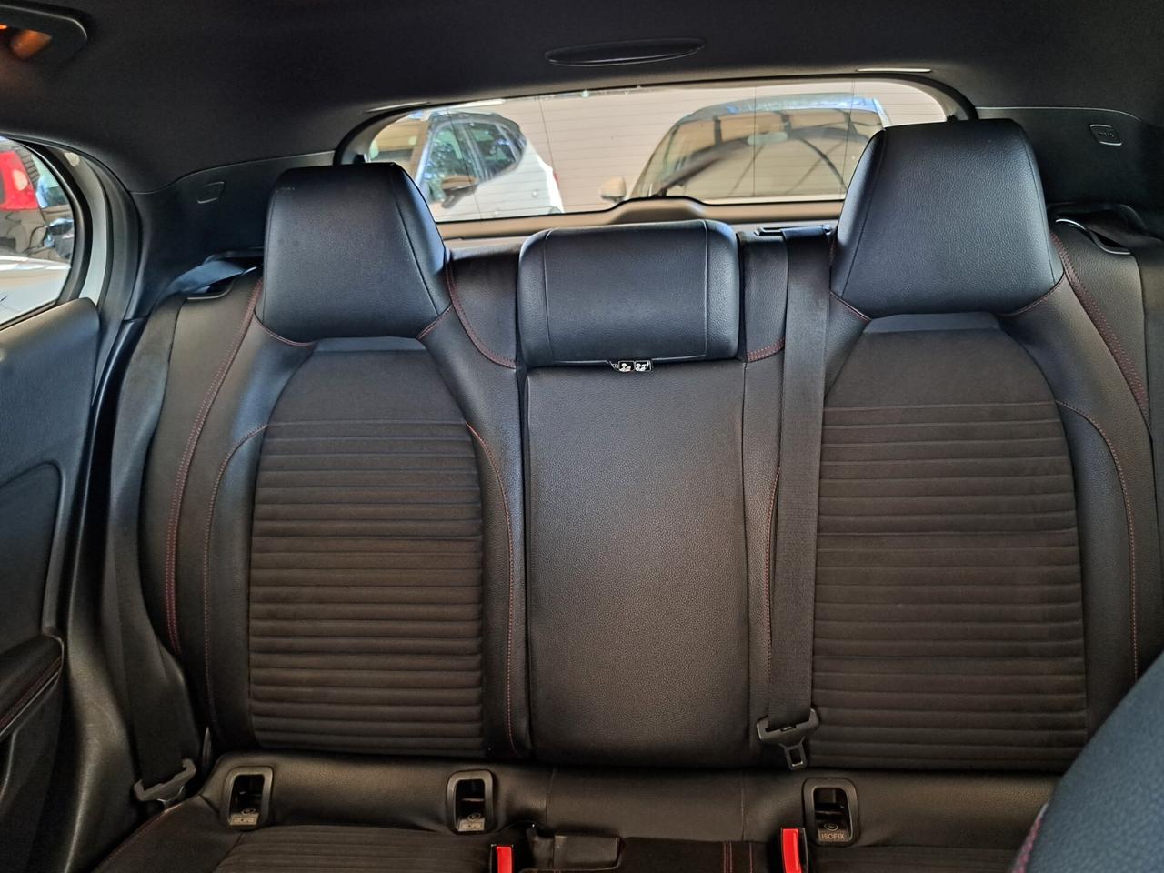 Mercedes-benz GLA 220 CDI Automatic 4MATIC AMG