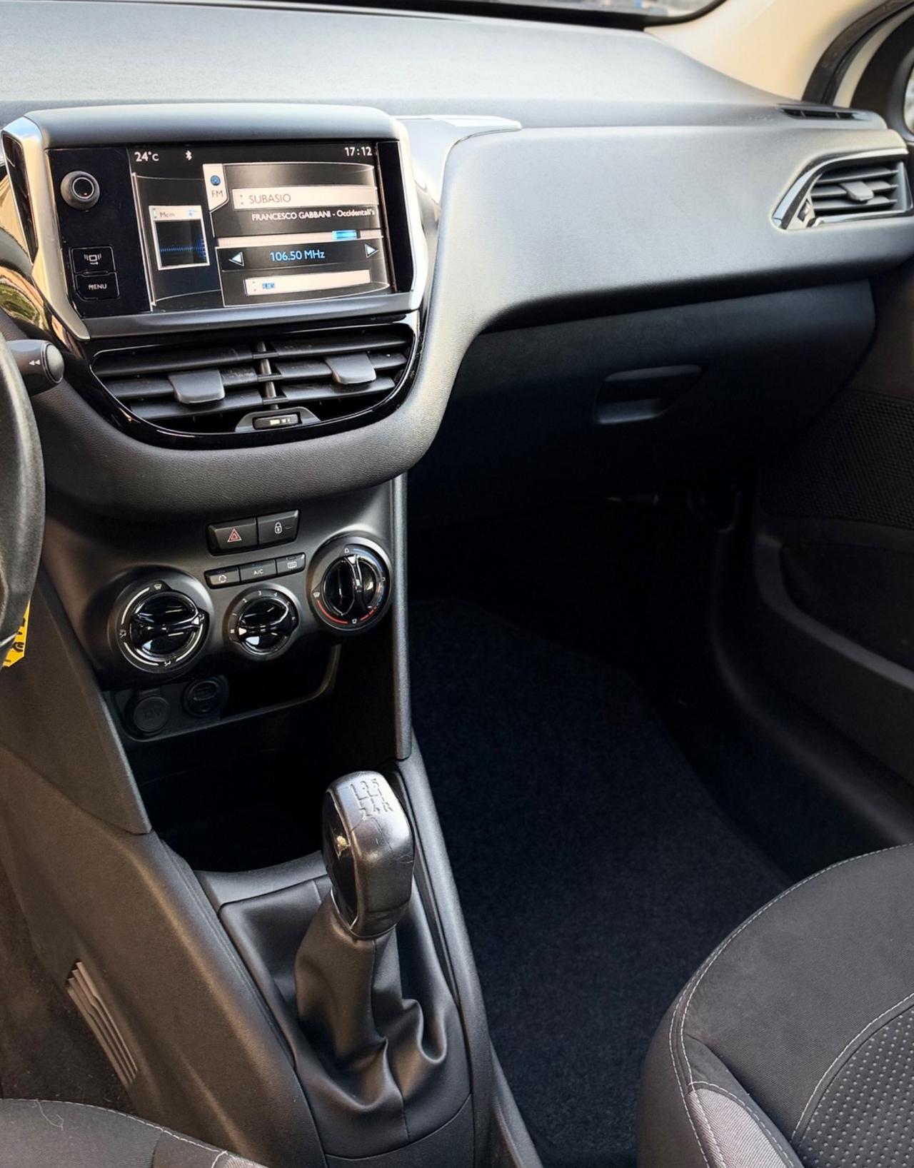 Peugeot 208 1.2 Gpl Allure 82 Cv