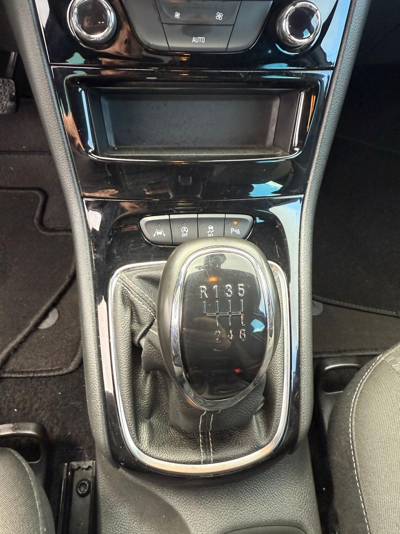 Opel Astra 1.5 CDTI 122 CV