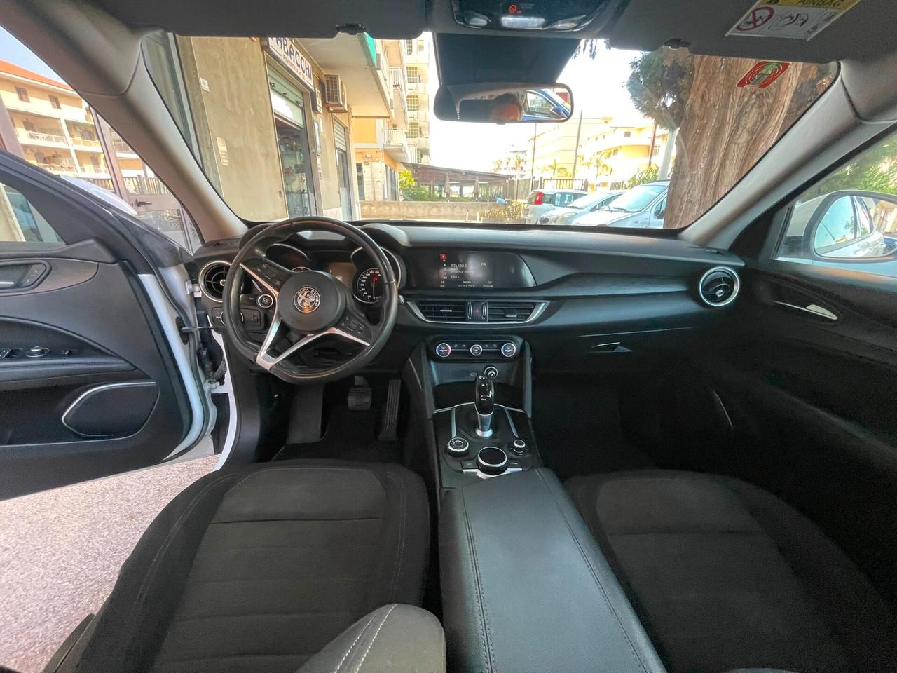 Alfa Romeo Stelvio 2.2 Turbodiesel 210 CV AT8 Q4 Business