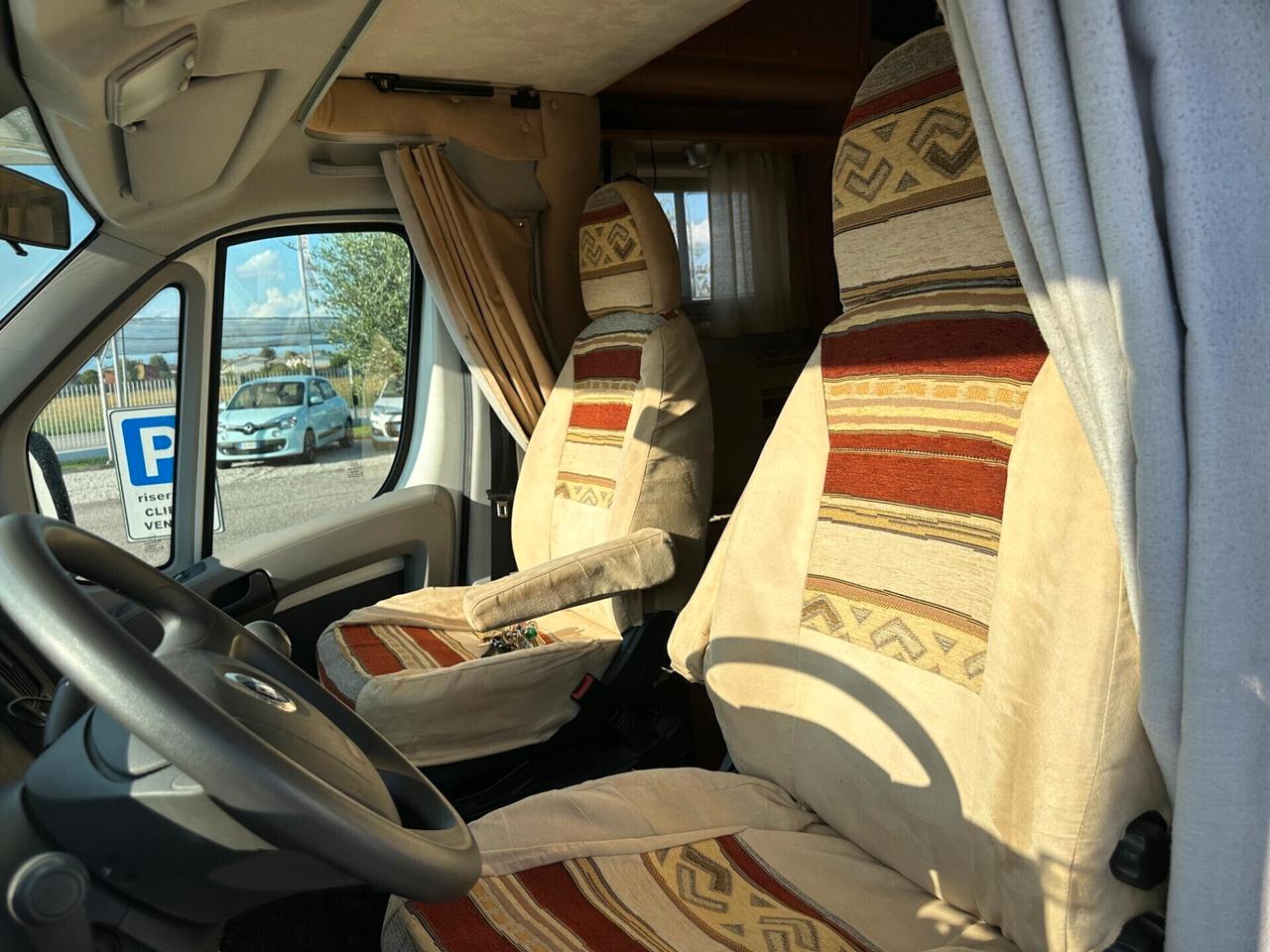 SEA Camper Mansardato Sharky M6