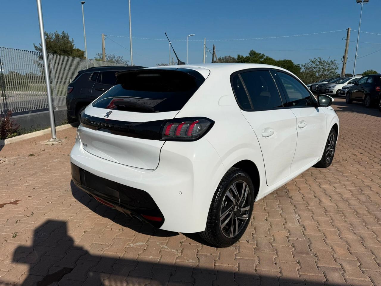 Peugeot 208 BlueHDi 100 Allure Pack