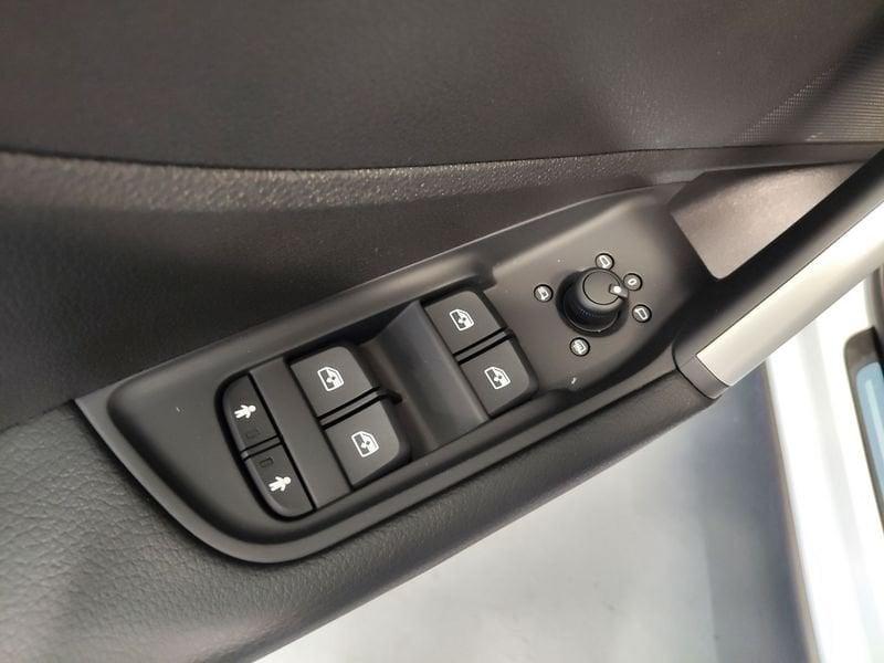 Audi Q2 30 TFSI Business Advanced