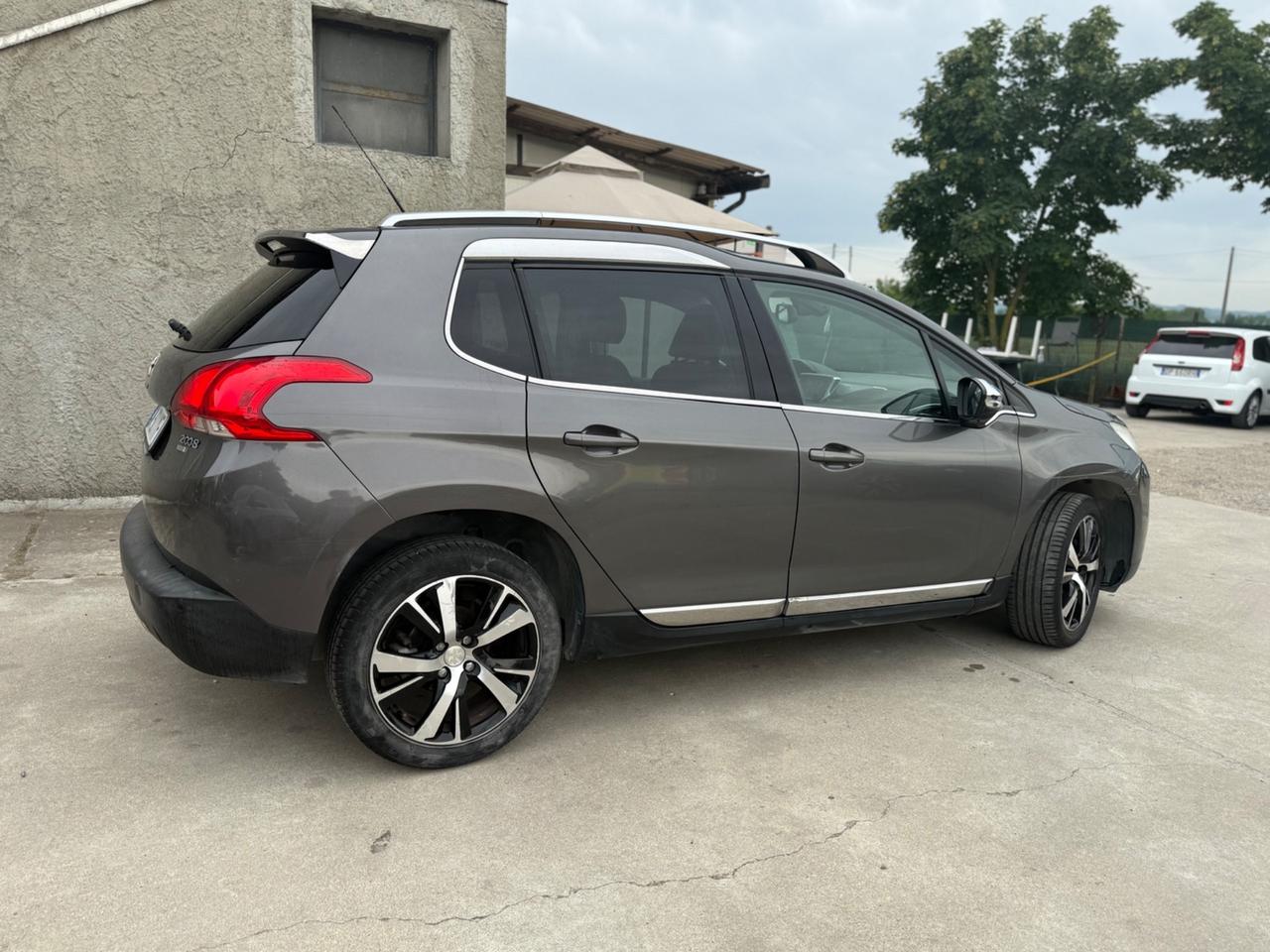 Peugeot 2008 1.6 e-HDi 115 CV Stop&Start Allure