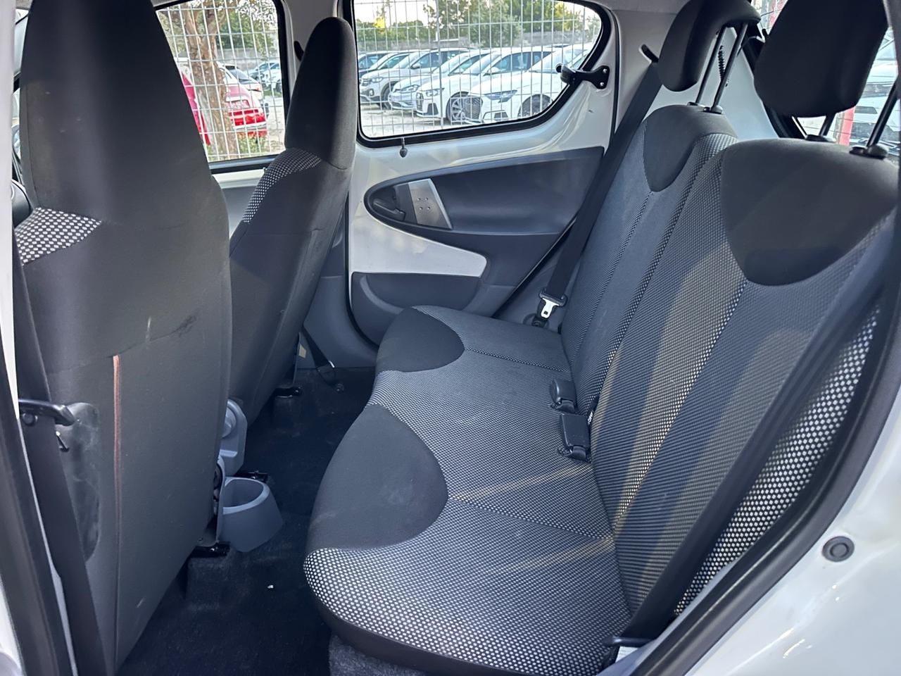 Toyota Aygo 1.0 5 porte Now-2010