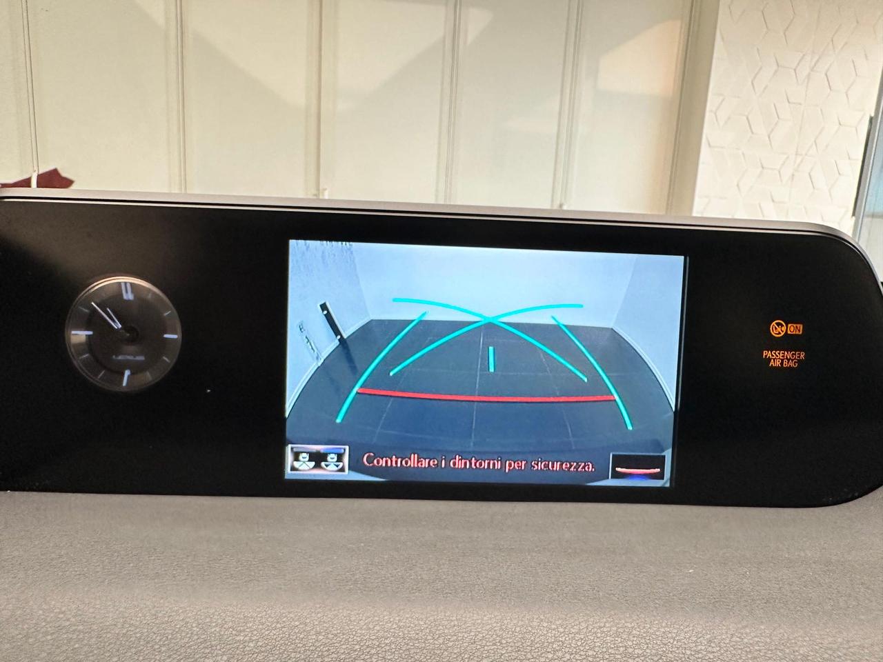 Lexus UX 250h 2.0 Business 2wd cvt my20