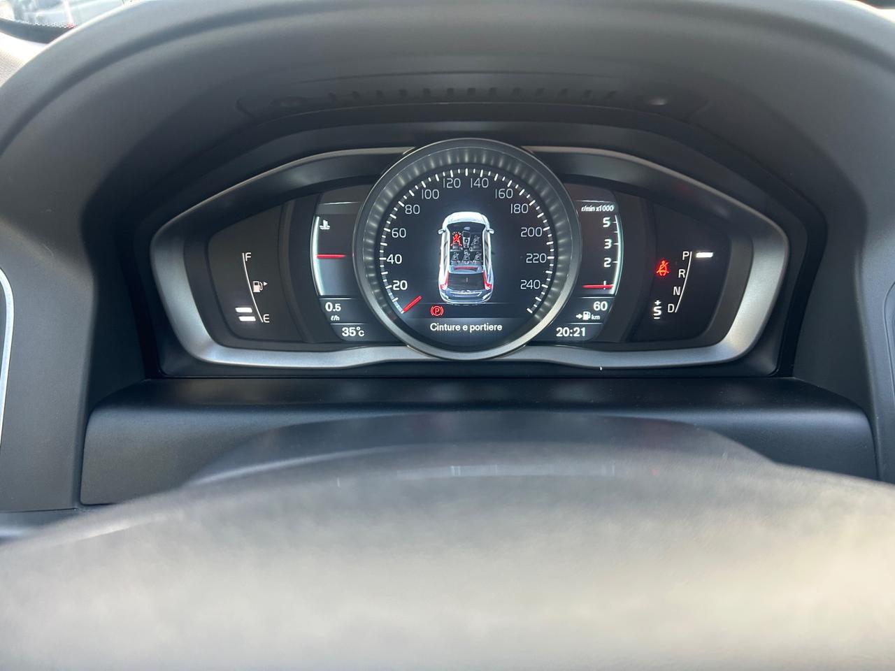 Volvo XC60 D4 Geartronic R-design Momentum