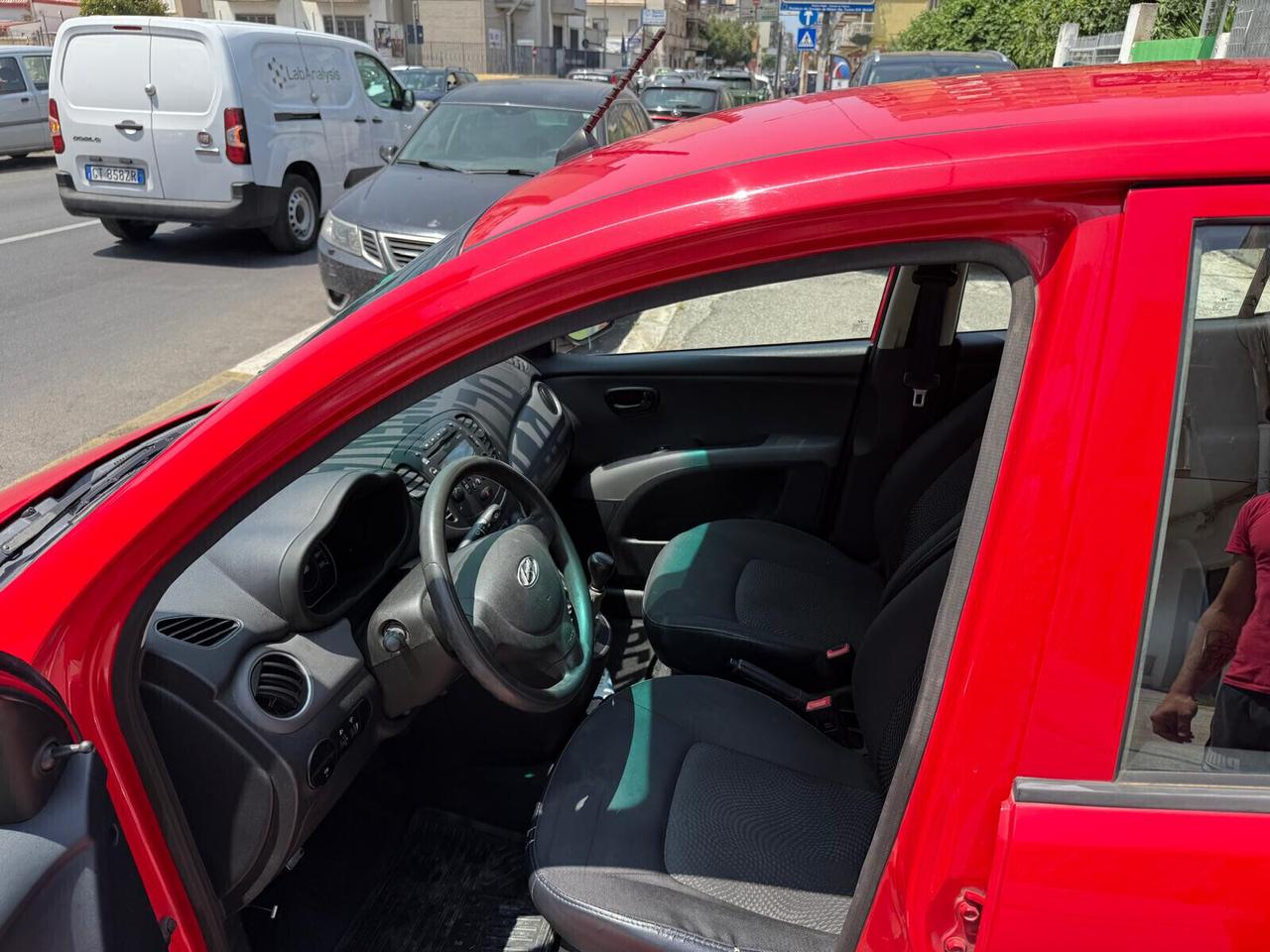 Hyundai i10 1.1 BENZINA - ANNO 04/2012 - NEOPATENTATO