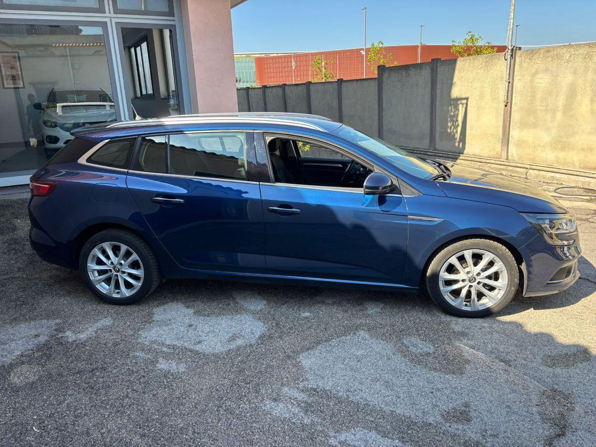 RENAULT Mégane Sporter Blue dCi 115CV Intens Energy