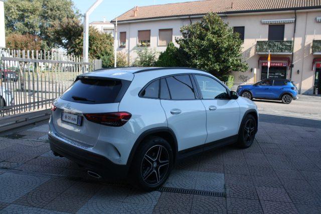 MERCEDES-BENZ GLA 200 Automatic Premium