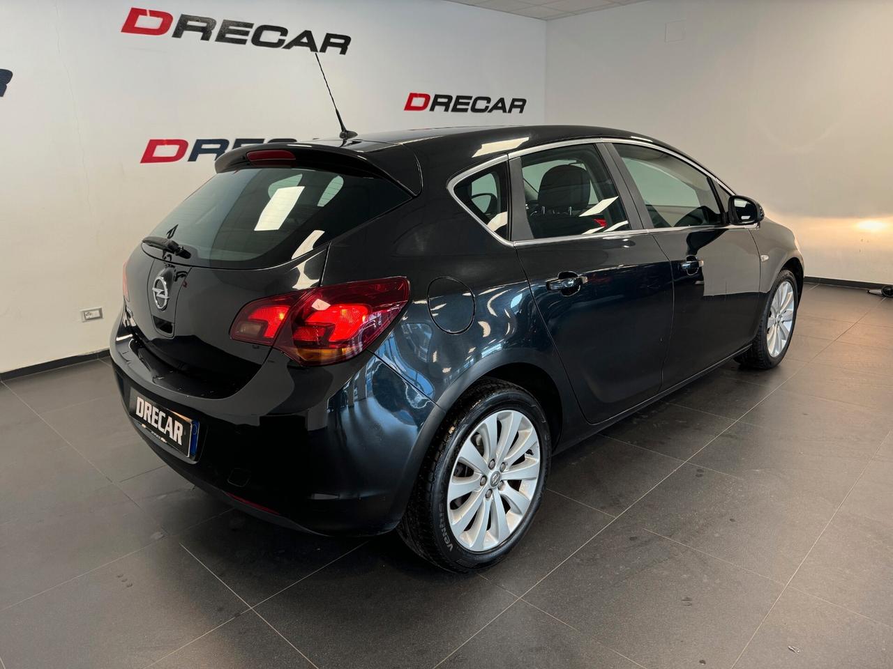 Opel Astra 1.6 115CV 5 porte Cosmo NEOPATENTATI