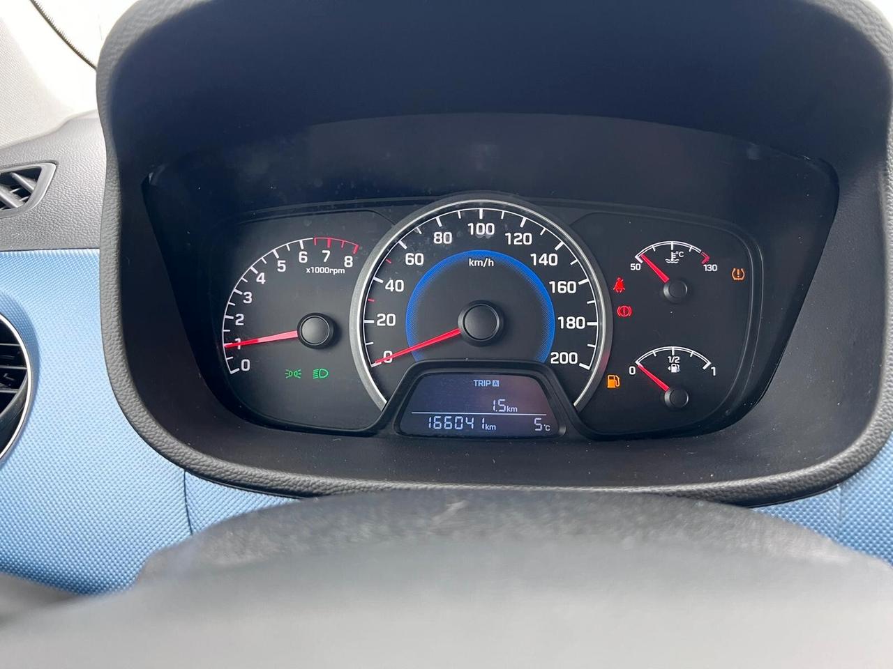 Hyundai i10 1.0 MPI Sound Edition