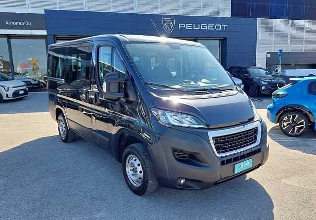 Peugeot Boxer 330 BlueHDi 120CV Combi Comfort