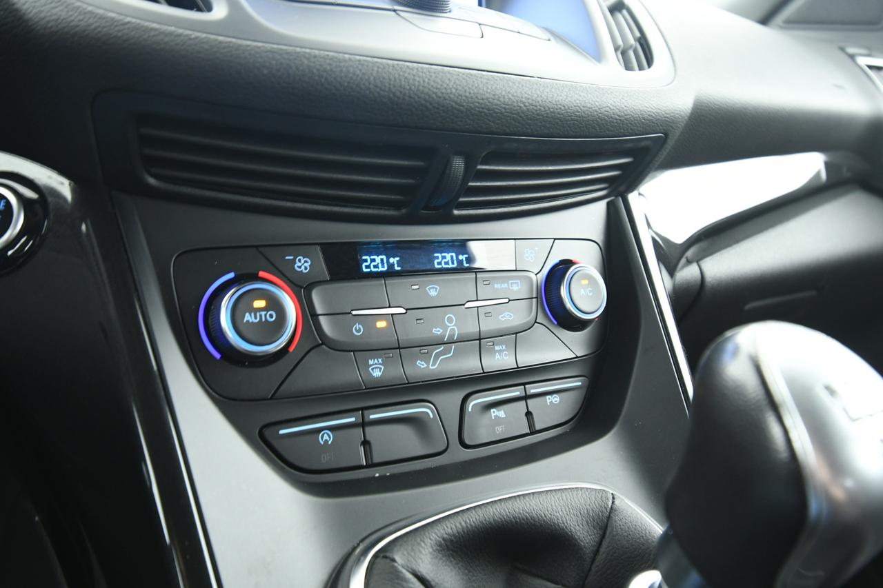 FORD Kuga 1.5 ecoboost ST-Line s&s 2wd 120cv NEOPATENTATI+ALCANTARA