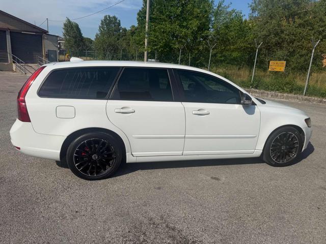 VOLVO V50 VOLVO V50 DRIVE POLAR PLUS (84 KW)