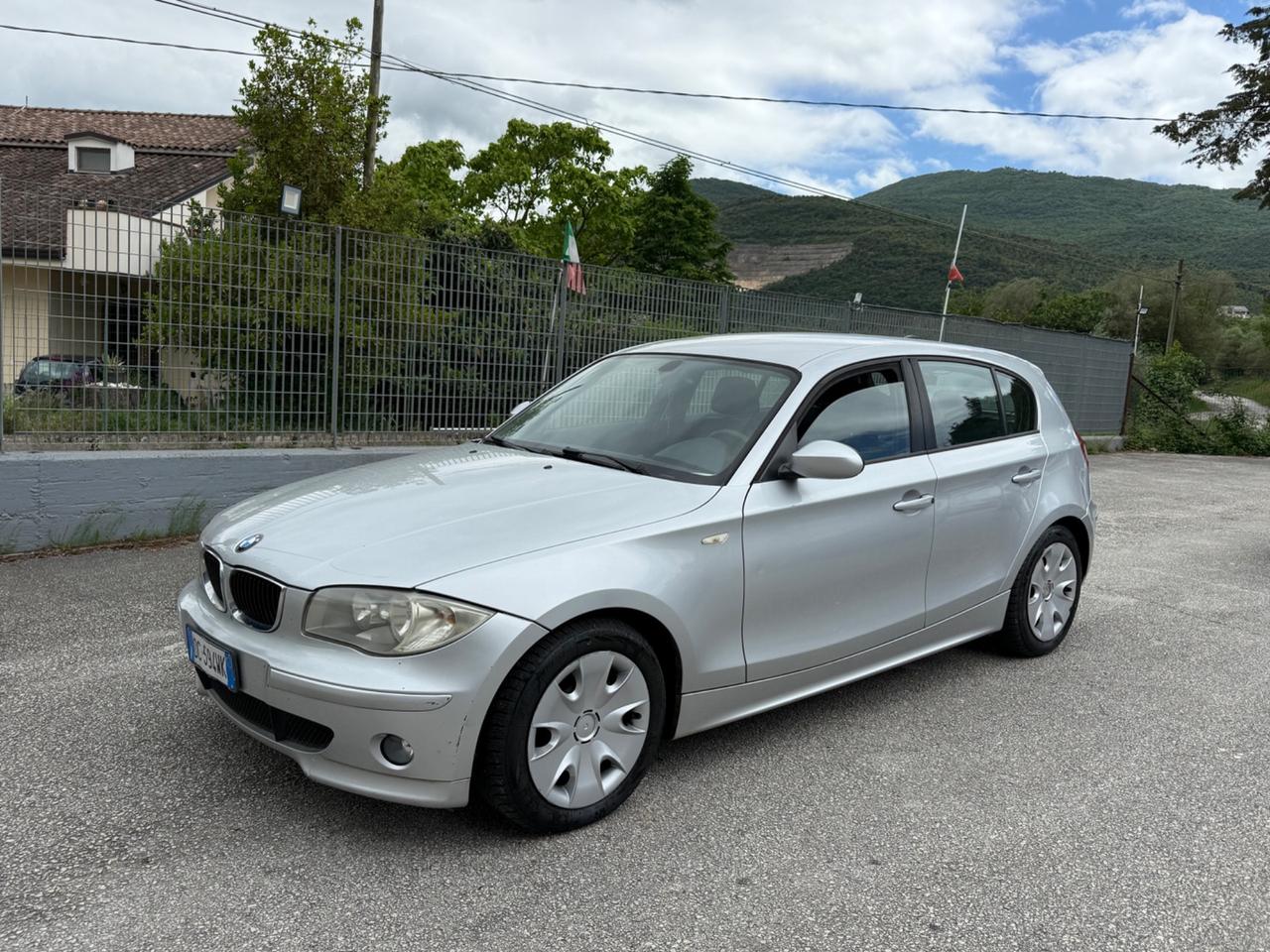 Bmw 118 118d cat 5 porte Eletta