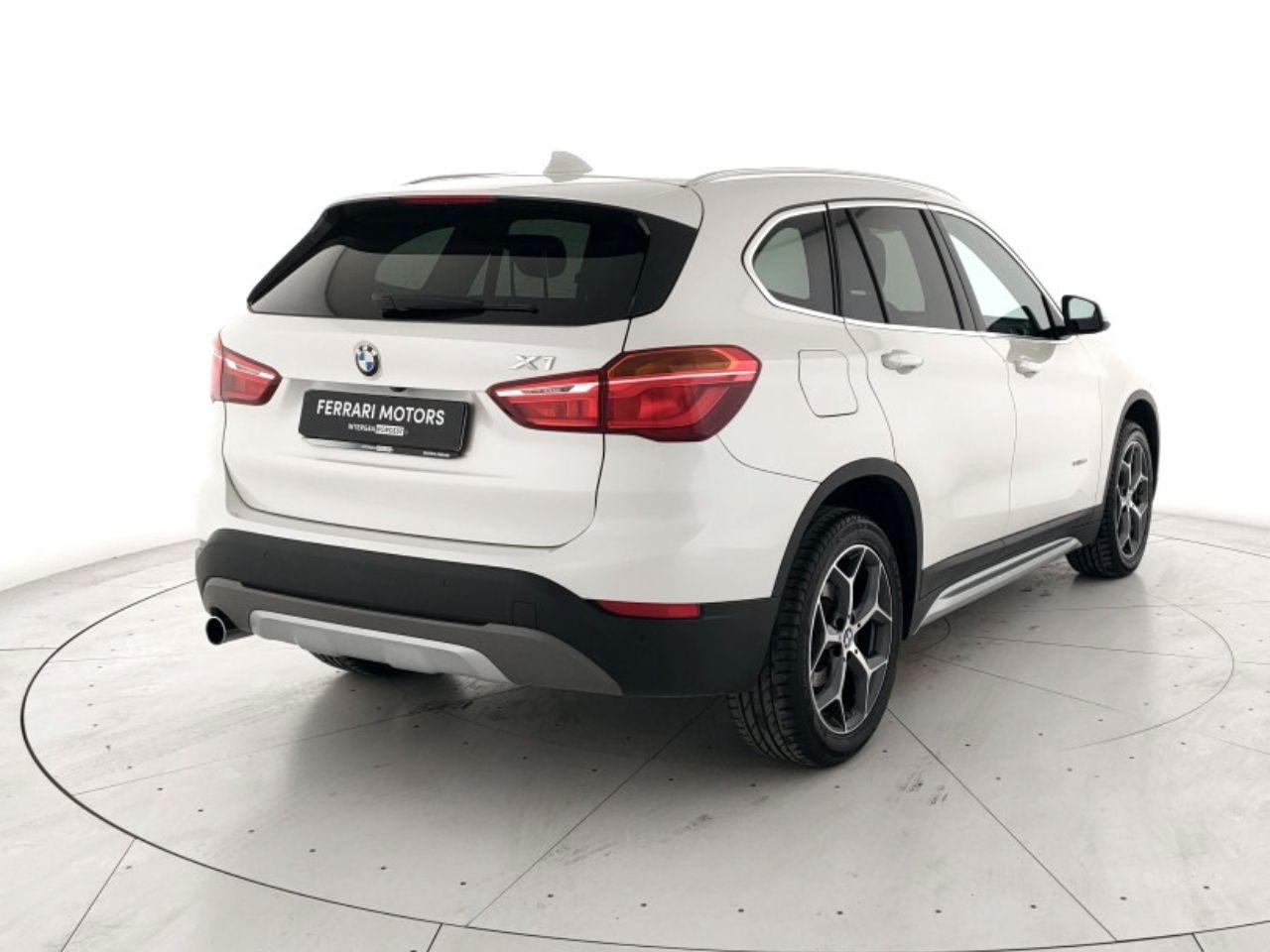 BMW X1 sdrive 18d Advantage auto