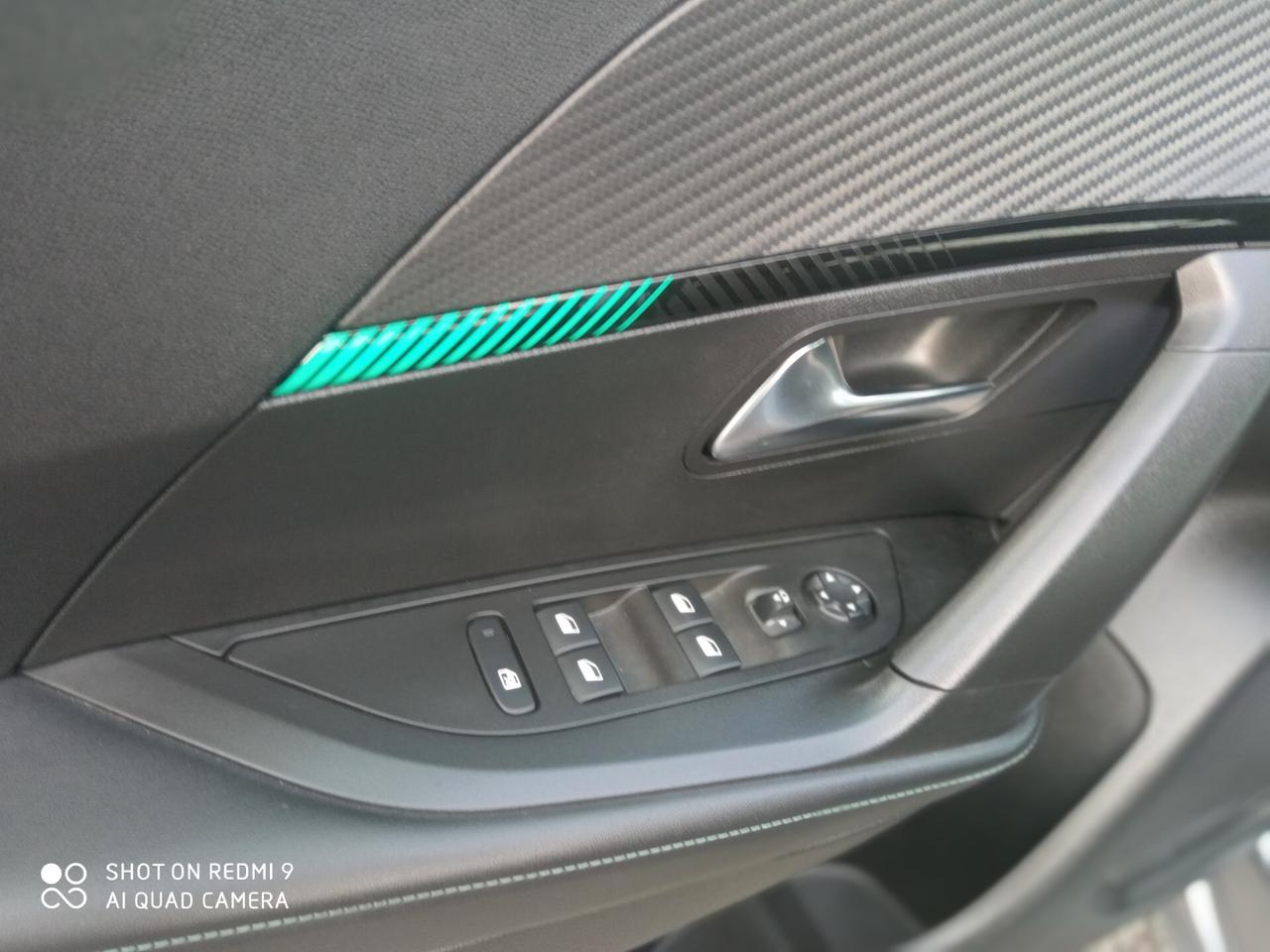 Peugeot 2008 BlueHDi 110 S&S Allure Pack
